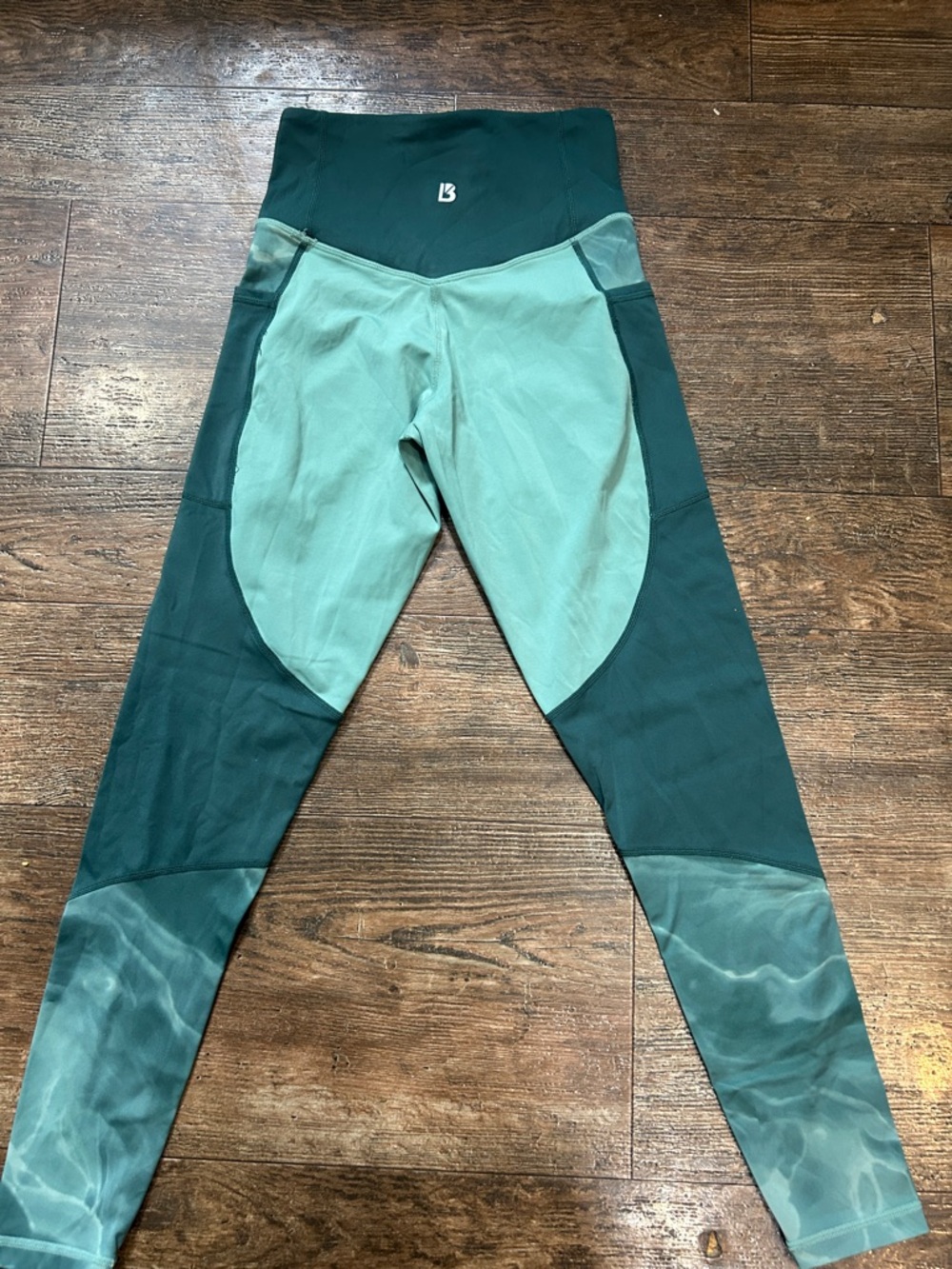 BuffBunny Teal and Light Teal Colorblock High-Waist Leggings EUC - Picture 4 of 4